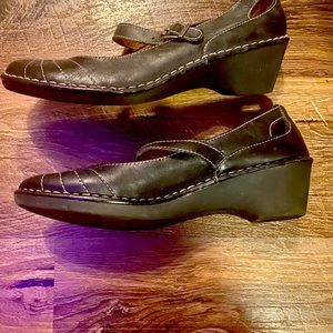 Leather Naturalizer shoes